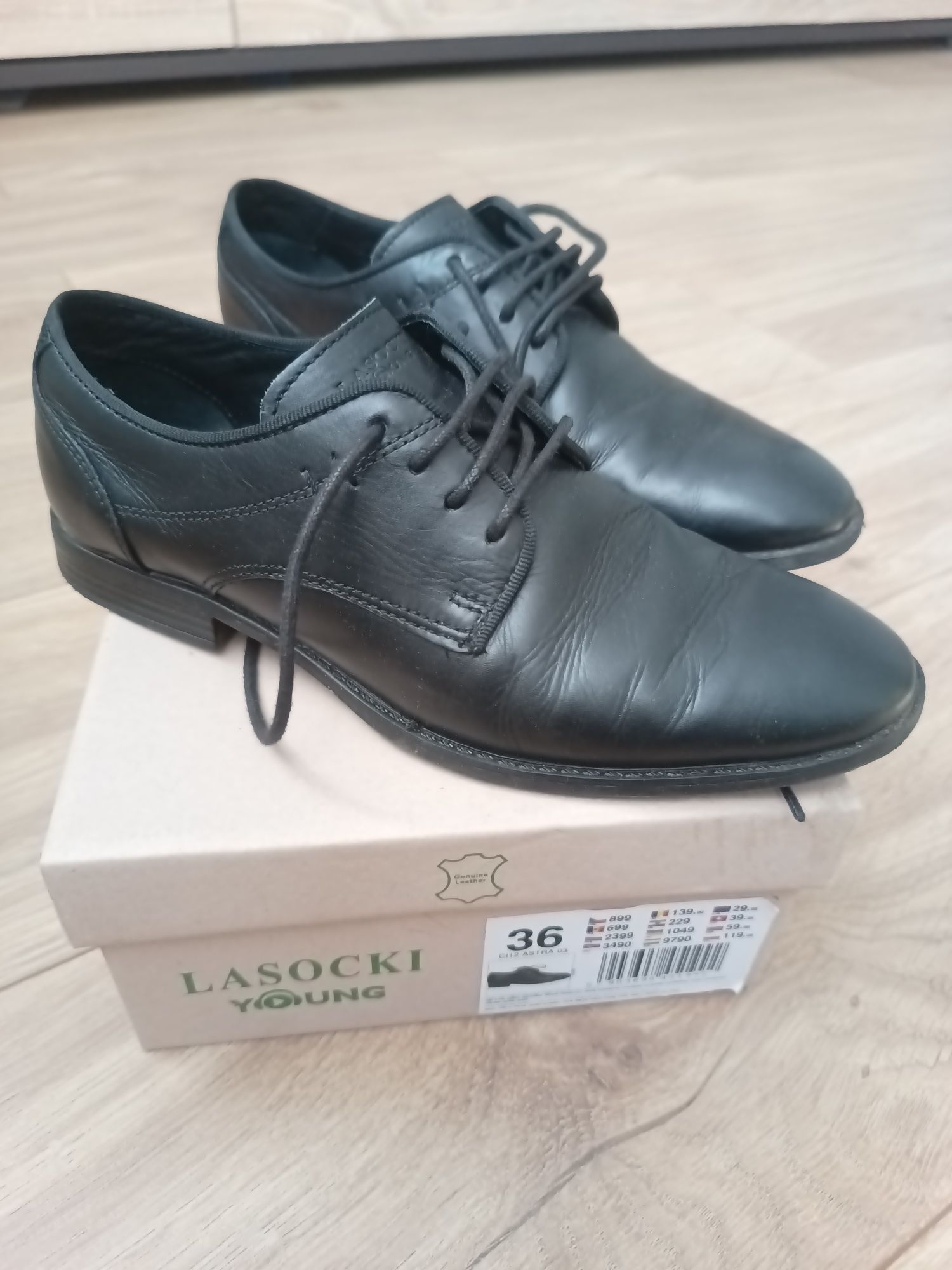 Buty wizytowe dla chłopca rozmiar 36 Lasocki