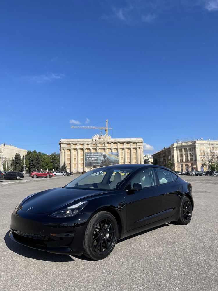 Продам Tesla Model 3 Standart Plus 2021г