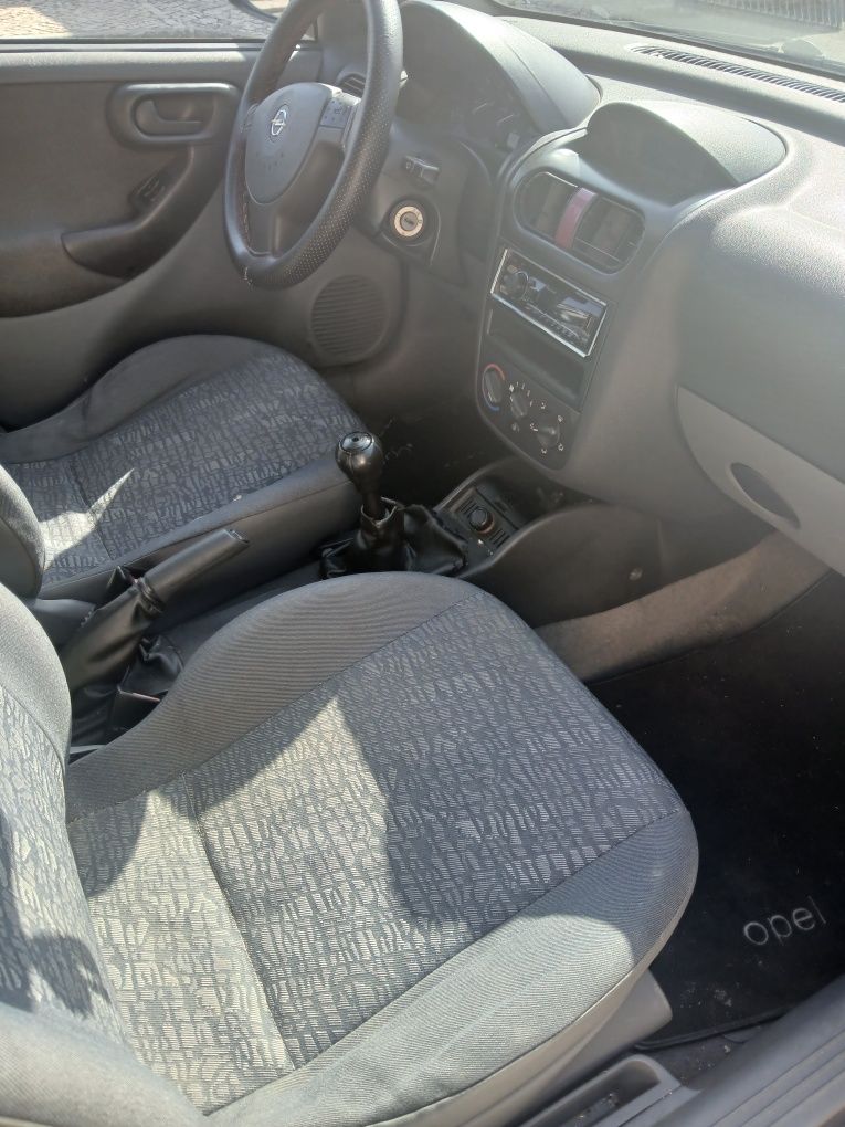 opel corsa c 1.0 do ano 2001