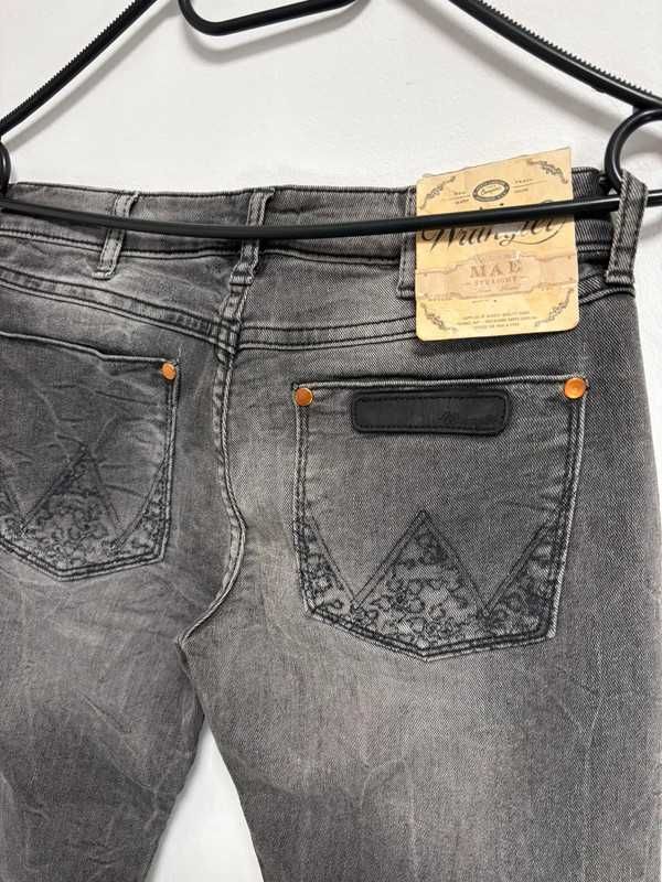Wrangler MAE W26 L34 Damskie Jeansy Czarne Straight