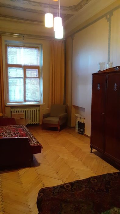 Продаж двокімнатної квартири Велика Васильківська,23