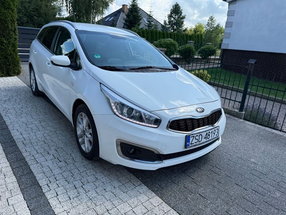 Kia Ceed 1.6 CRDi 136KM LED Navi Kamera Alu Tempomat PDC !!