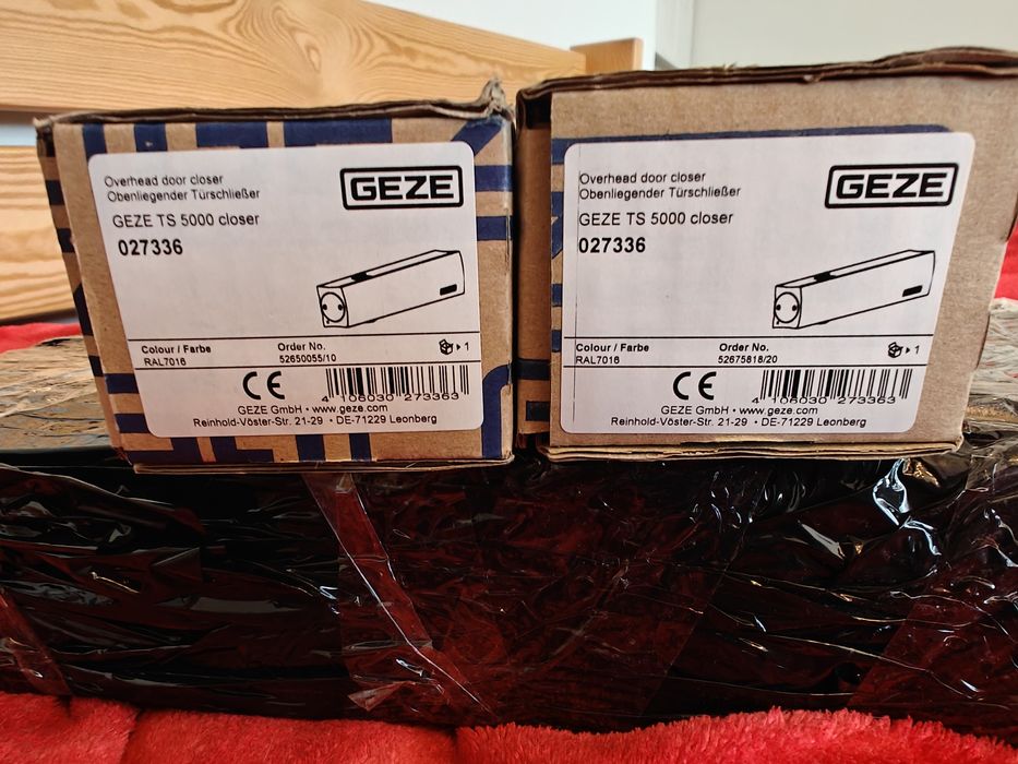 Samozamykacz Geze TS5000 nr 027336+ szyna  ślizgowa 000773 RAL 7016