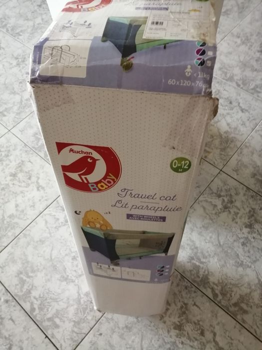 Cama portátil para criança / bebé