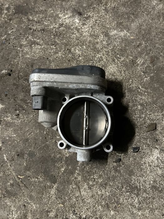 Przepustnica BMW E65 3.0 bdnzyna
