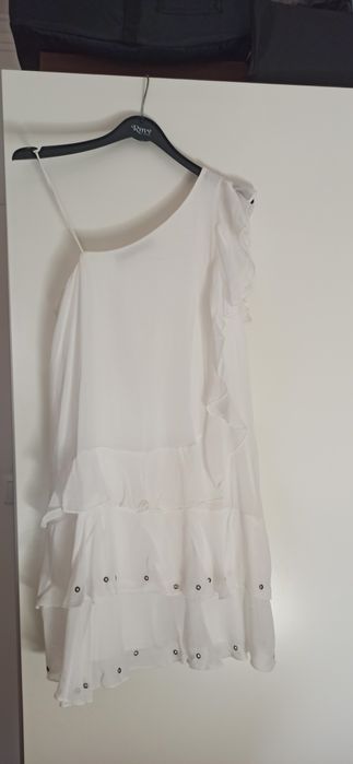 Lote 200 peças de roupa