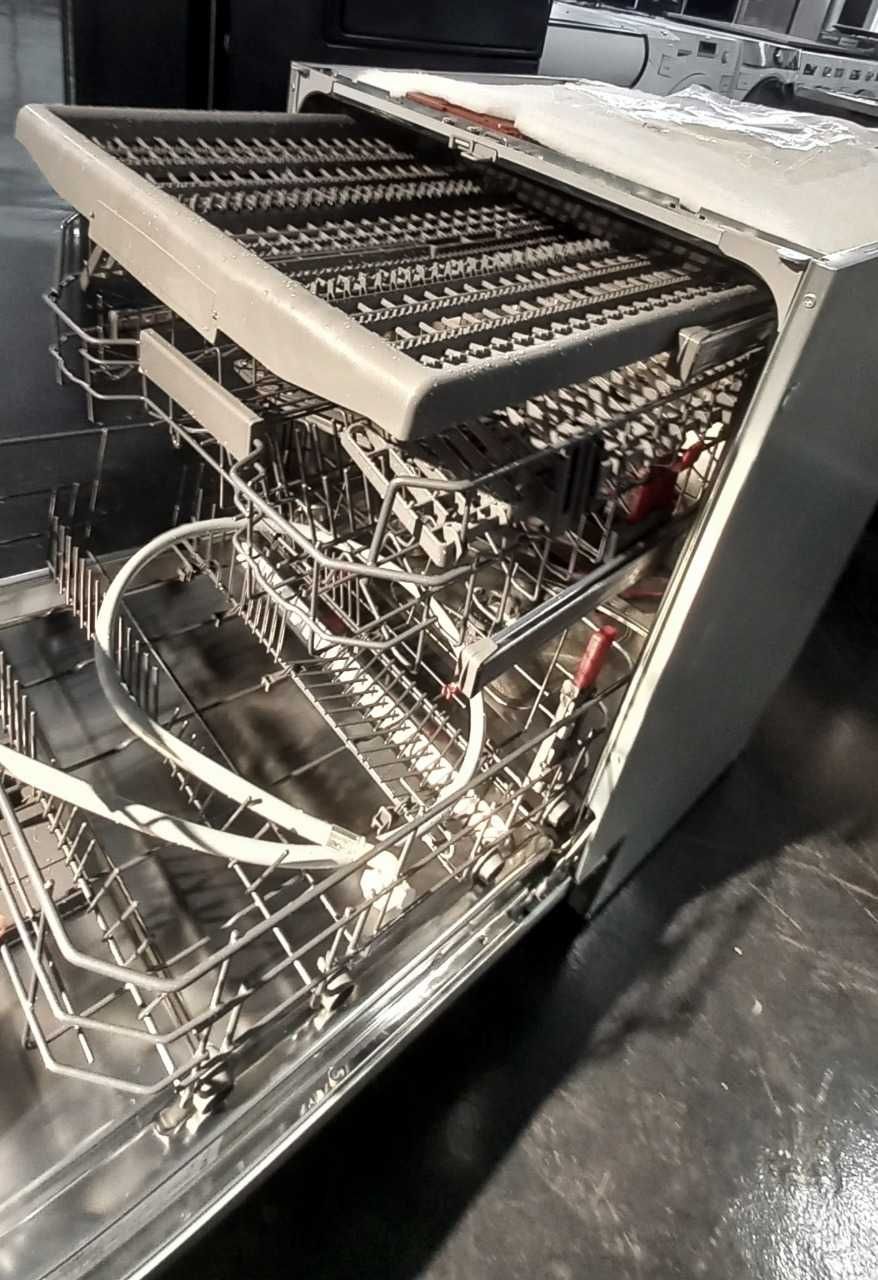~24 год Посудомоечная машина WHIRLPOOL WIC 3C33 PFE Встройка Инвертор