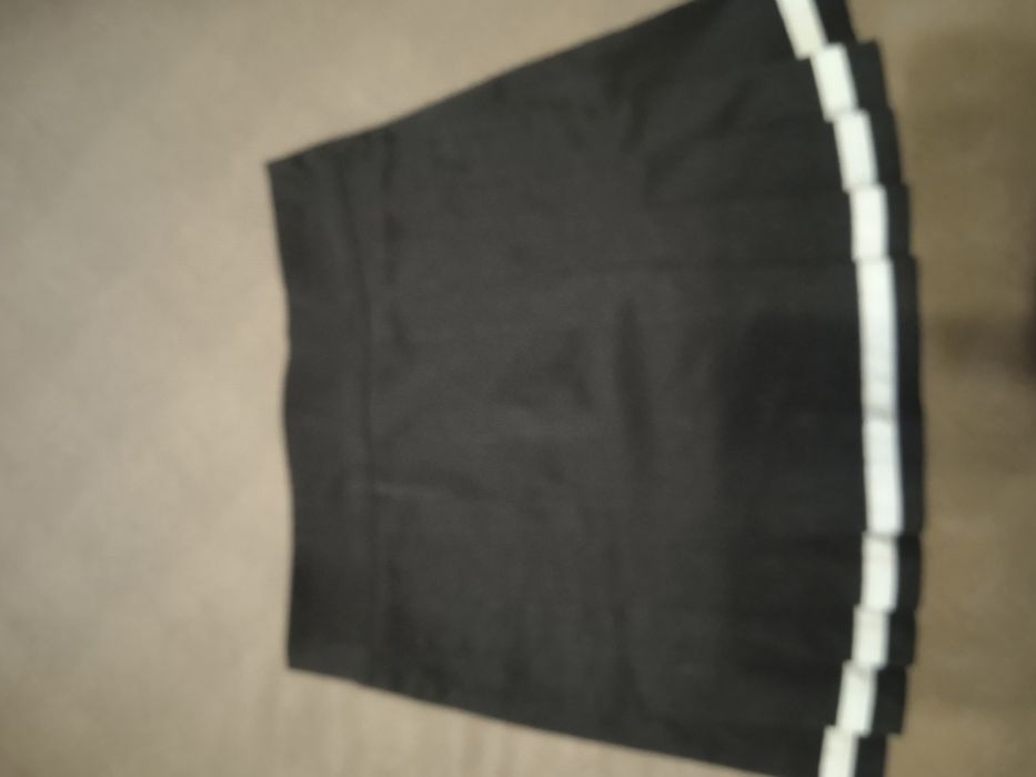 Продам юбку шкільну