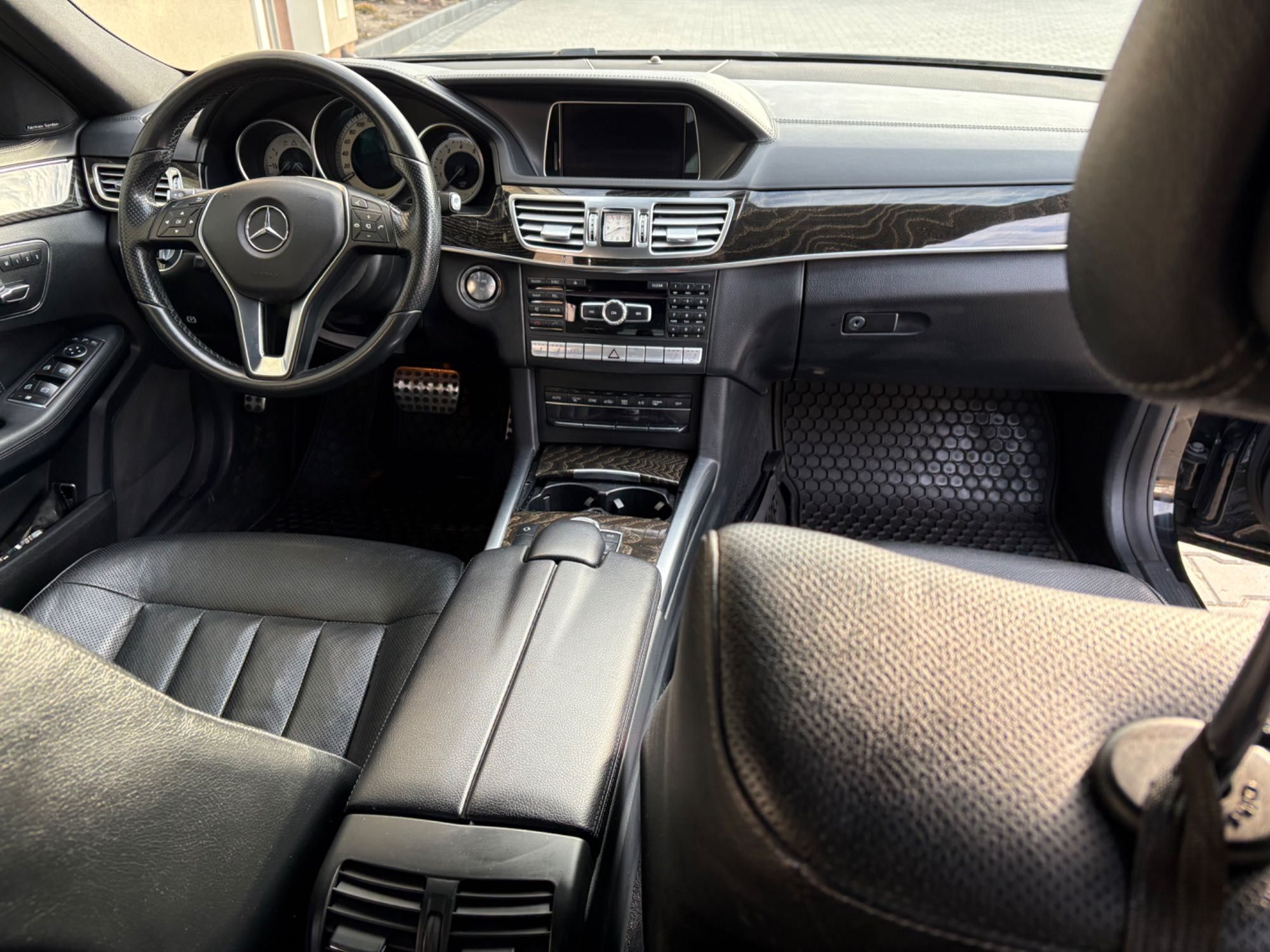 Mercedes E-klasa E400 4matic 333KM (ASO)