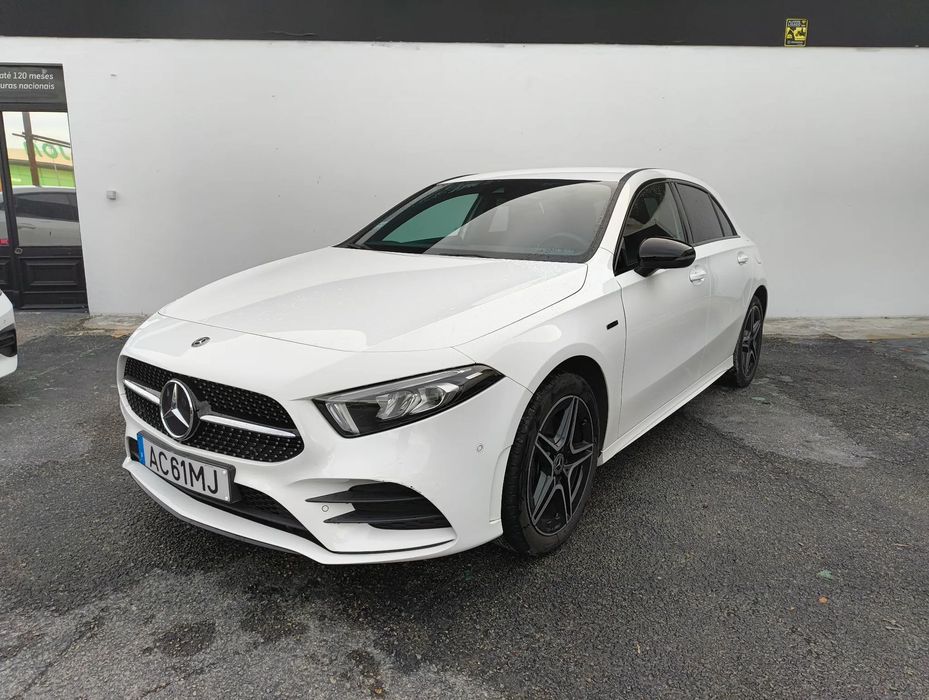 Mercedes-Benz A 250 e AMG Line