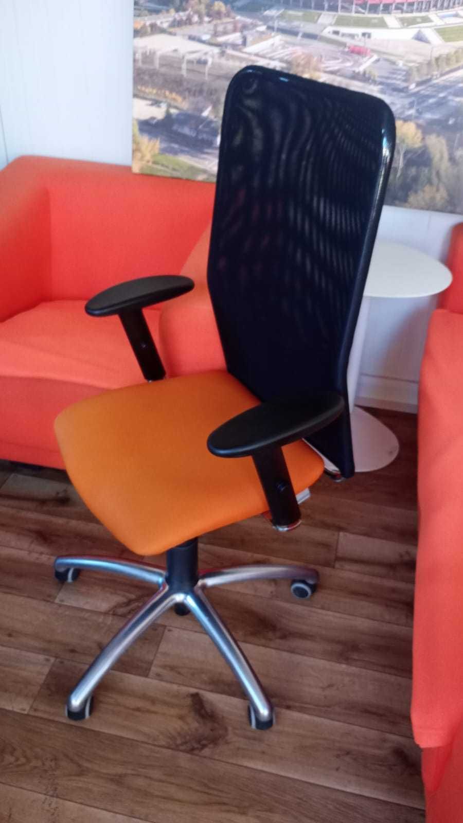 Fotel NOWY STYL fotel obrotowy krzesło biurowe do biur szkół domu