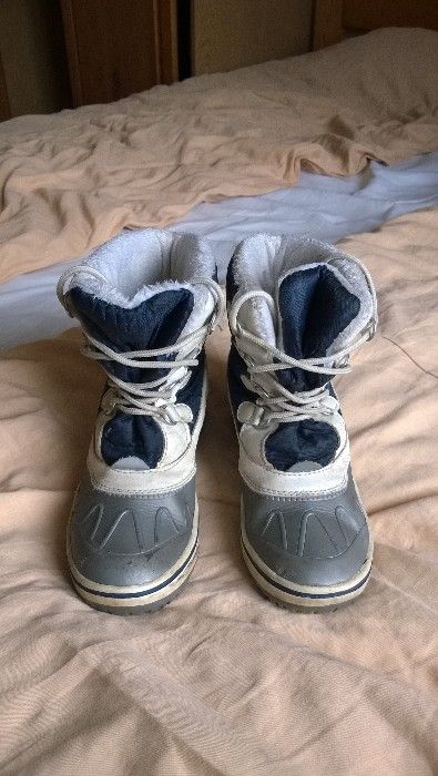 Buty ocieplane kozaki zimowe 34 śniegowce dziecięce nieprzemakalne