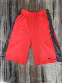 Продам дитячі спортивні шорти Nike