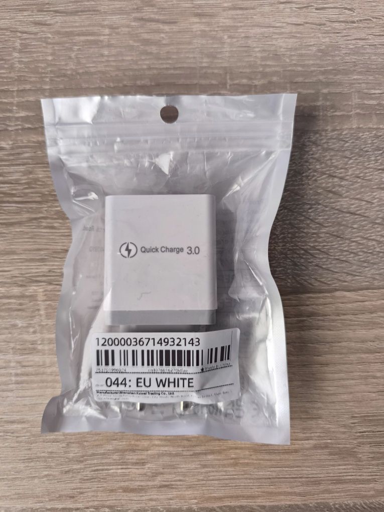 Ładowarka USB 4 porty Quick Charge 3.0 Nowa