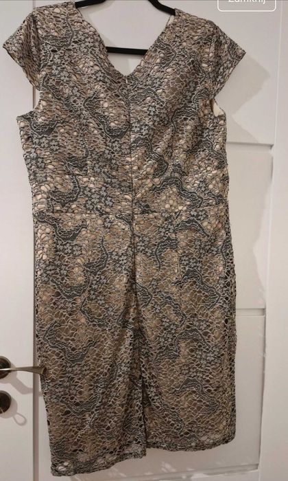 Koronkowa sukienka r. 50