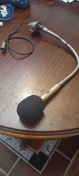 microfones novos na caixa d varias marcas  modelos + amplificador auto