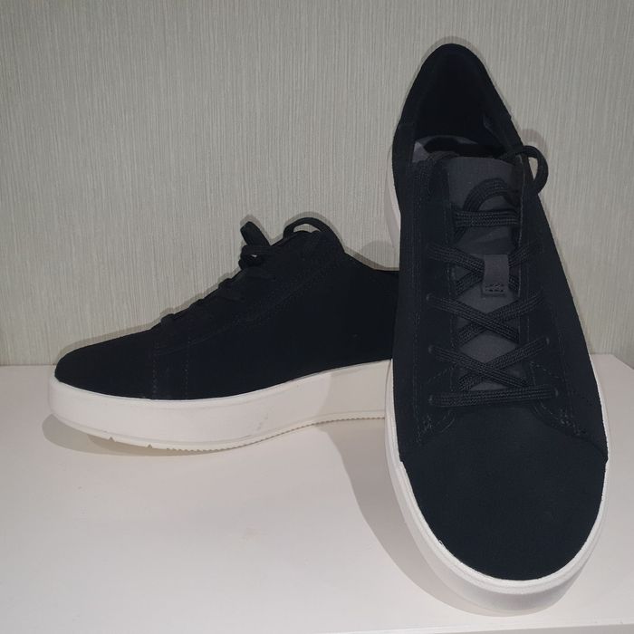 Жіночи кросівки Clarks нові, 41розміру