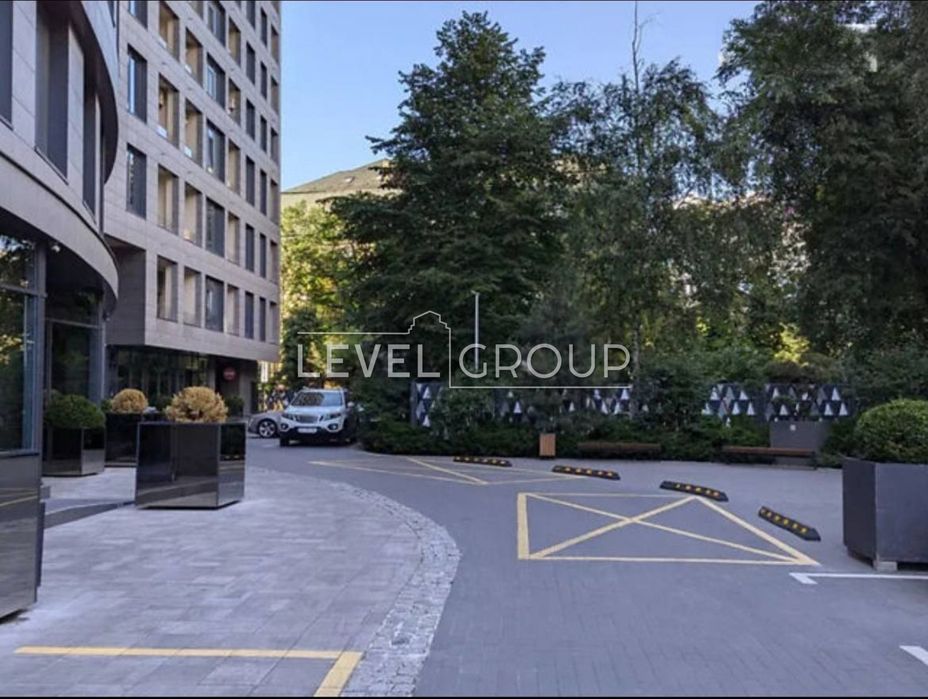 Центр! Продаж 3-к. панорамної квартири з терассою в преміум ЖК A52.