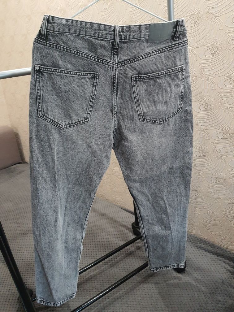 Джинси MOM FIT 40 розмір