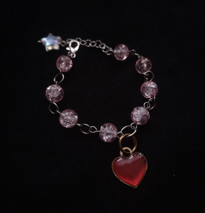 Różowa bransoletka z serduszkiem, Handmade