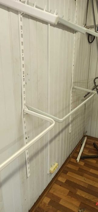 Стійка для одягу на стіну 3-секційна