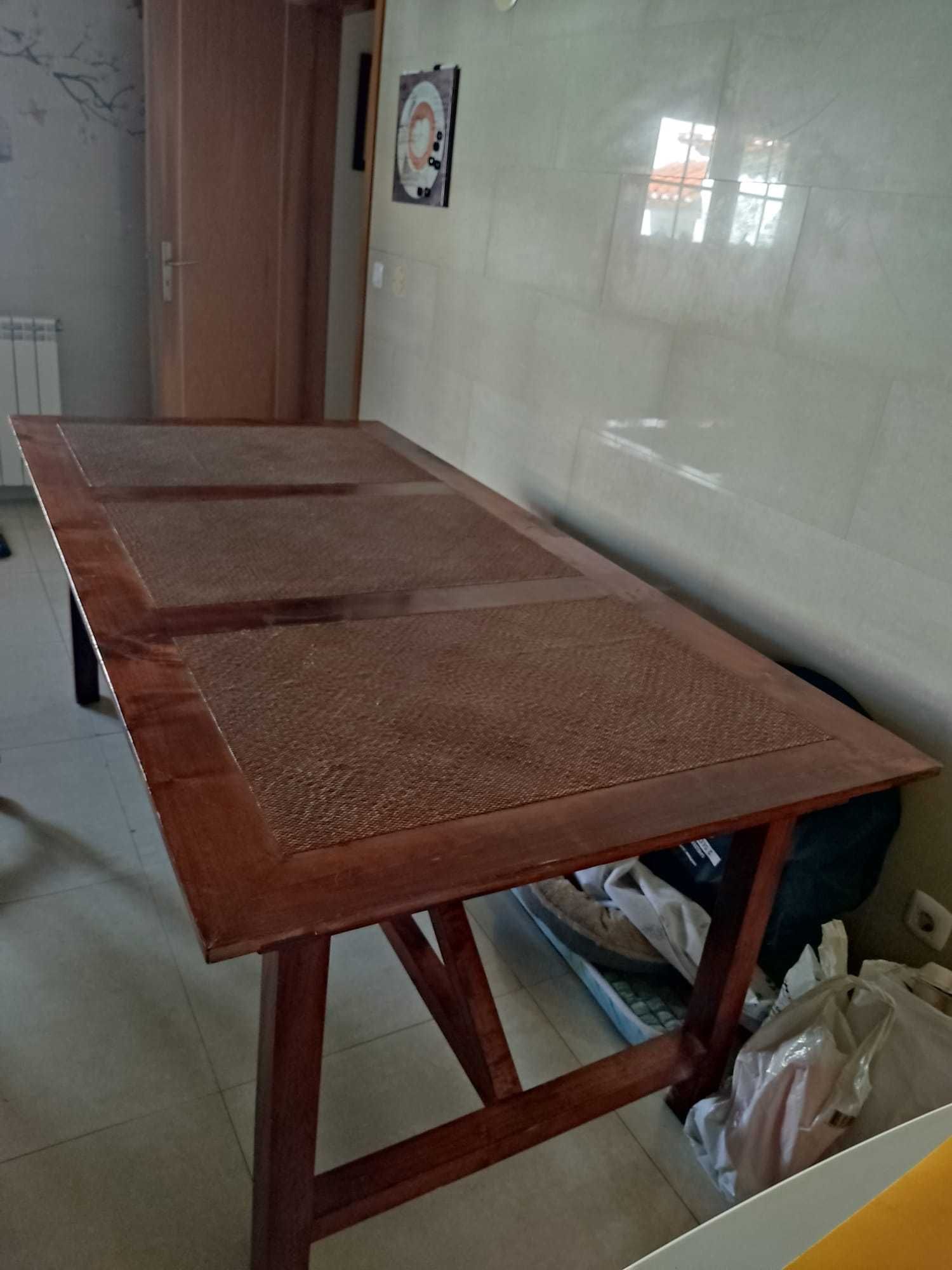 Vendo mesa de jantar