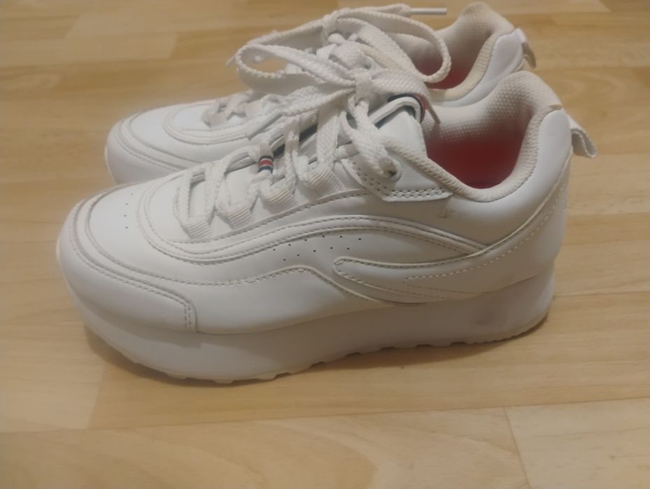 Buty Sneakersy Tenth 37