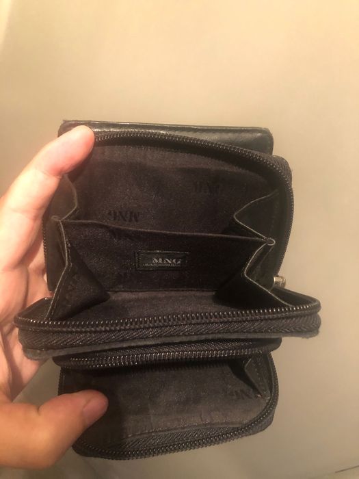 Carteira preta da mango