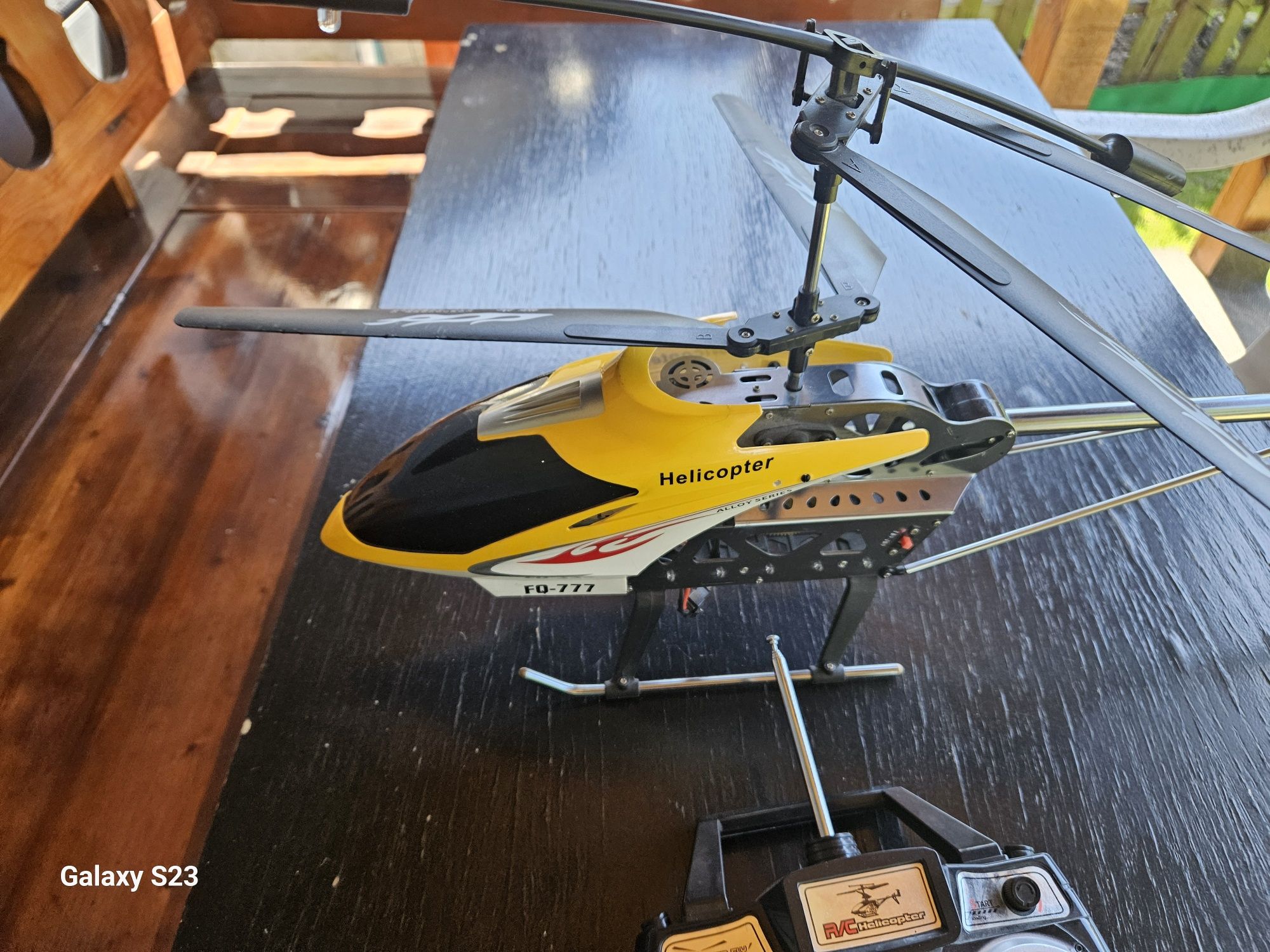 Helikopter fq777