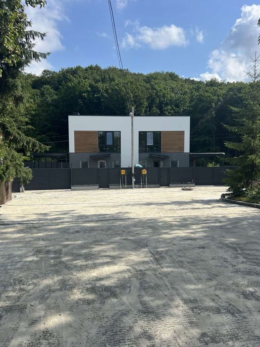 Унікальна пропозиція продаж котеджів в парковій зоні вул Голубця