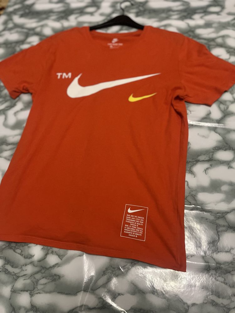 Футболка Nike Big Swoosh sportwear Dri-Fit