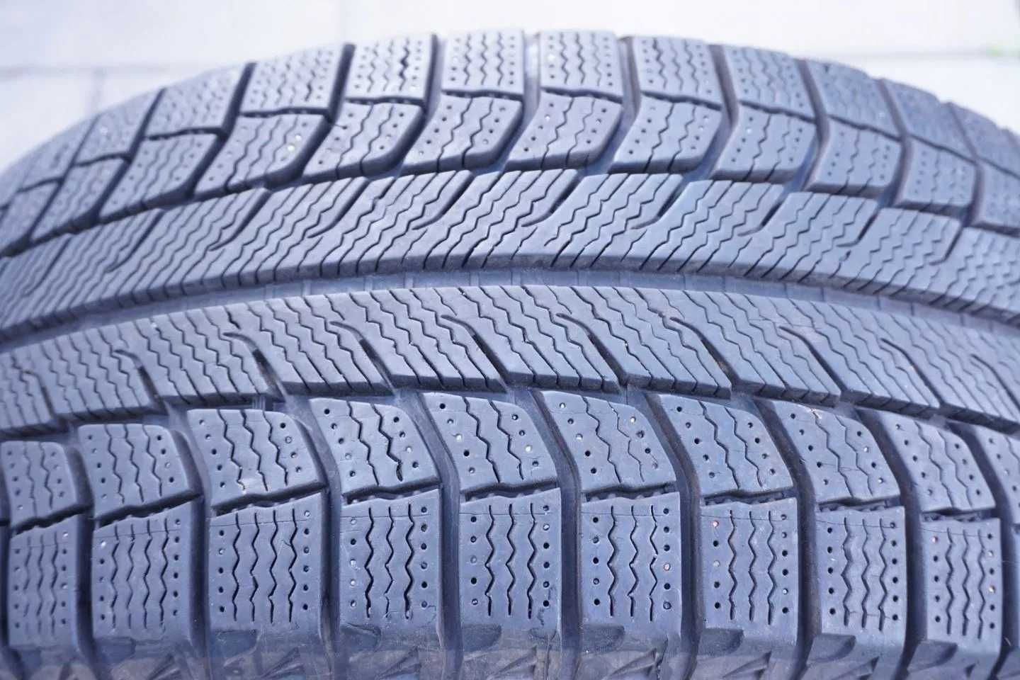 Michelin X-ICE 2 215/55/16 97T XL
