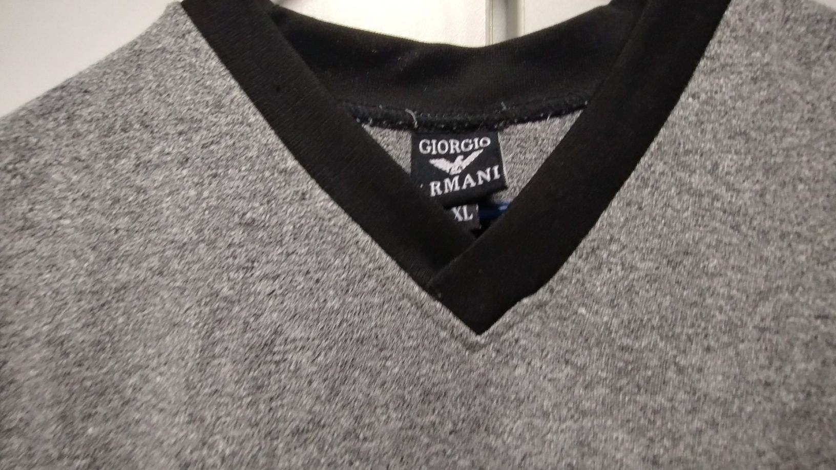 Giorgio Armani Haftowane logo bluzka w serek długi rekaw