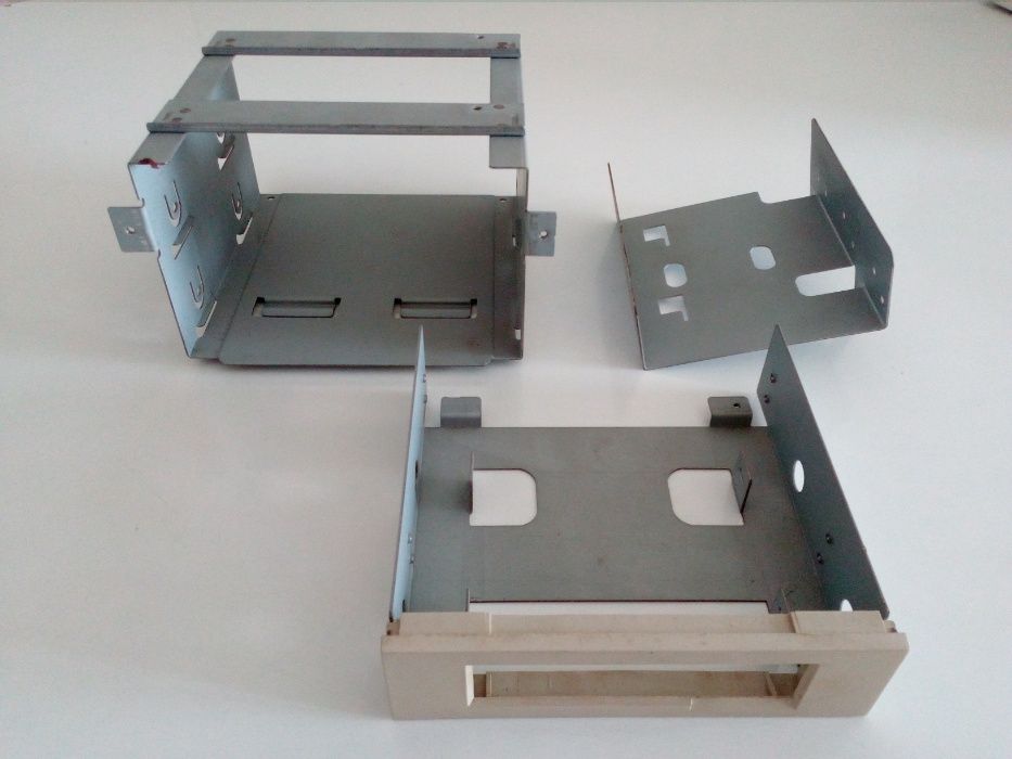 Power Supply, Hard Drive, and 3.5-inch Floppy Drive Mounting Brackets64171756607362120
