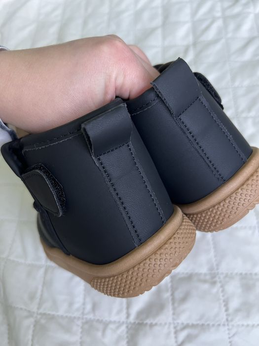 Взуття дитяче зимове 28р угги дитячі черевики-уггі,чобітки дитячі