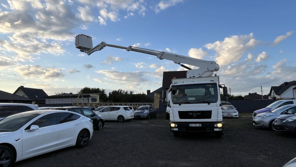 Автовишка MAN TGL 12.220
