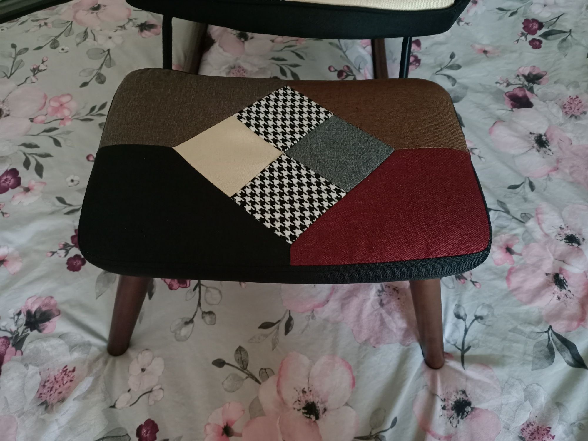 Fotel bujany patchwork do karmienia