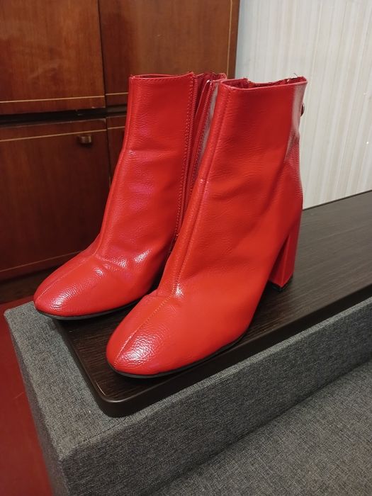 Продам ботиночки, состояние супер, 41 размер, полноразмерные