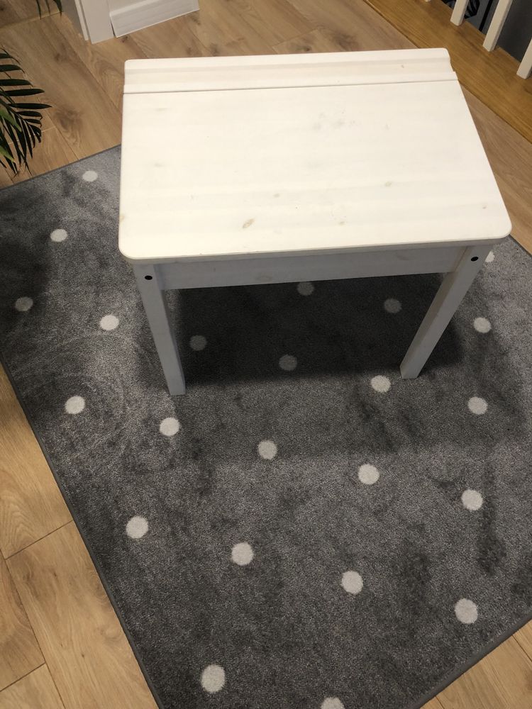 Biurko dla dziecka SUNDVIK ikea biały 60x45 cm i krzesełko Kritter