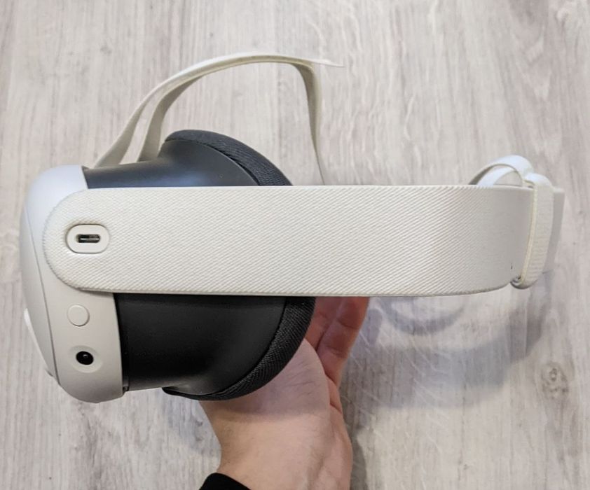 Комплект VR: Meta Quest 3 512Gb + KIWI Link Кабель
Стан: Як новий (куп