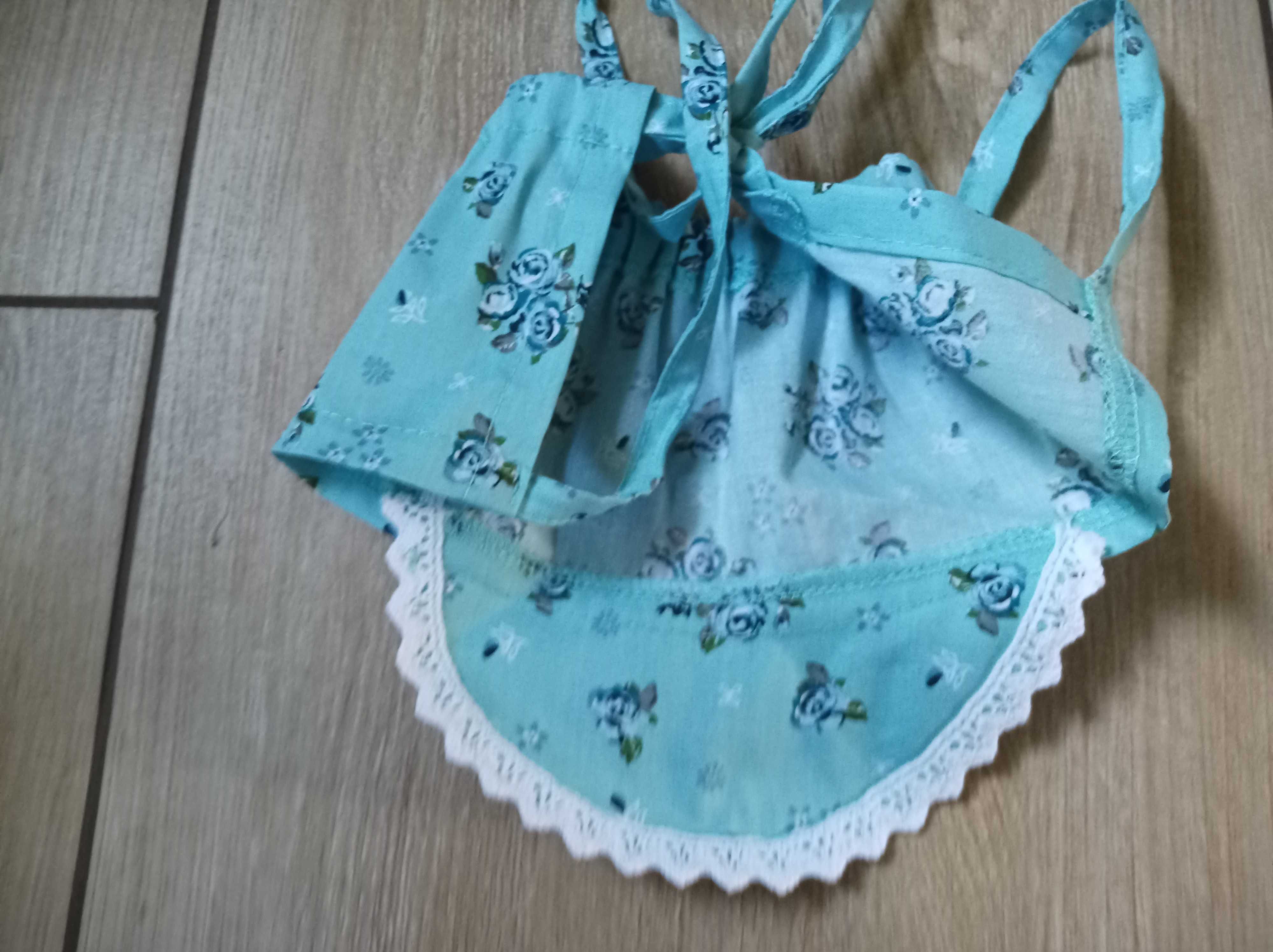 Czapka dla dziewczynki chusta chusteczka z daszkiem wiązana w róże