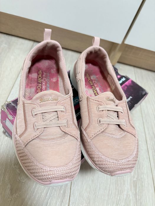 Сліпони skechers мокасини memory foam розмір 37 24см