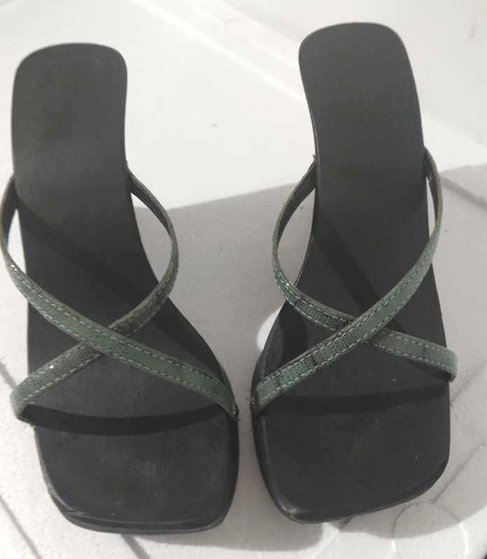 Sapatos da marca Zoccoli