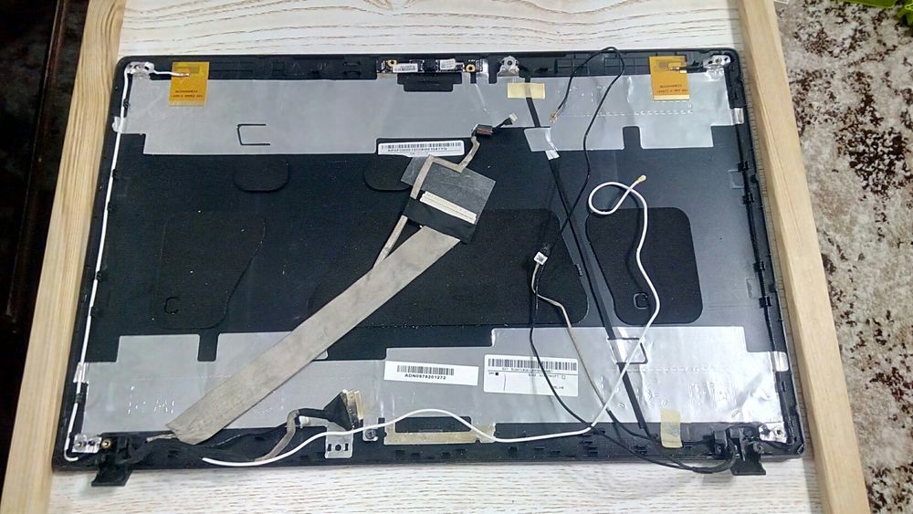 Крышка и рамка матрицы для ноутбука Acer Aspire 5742