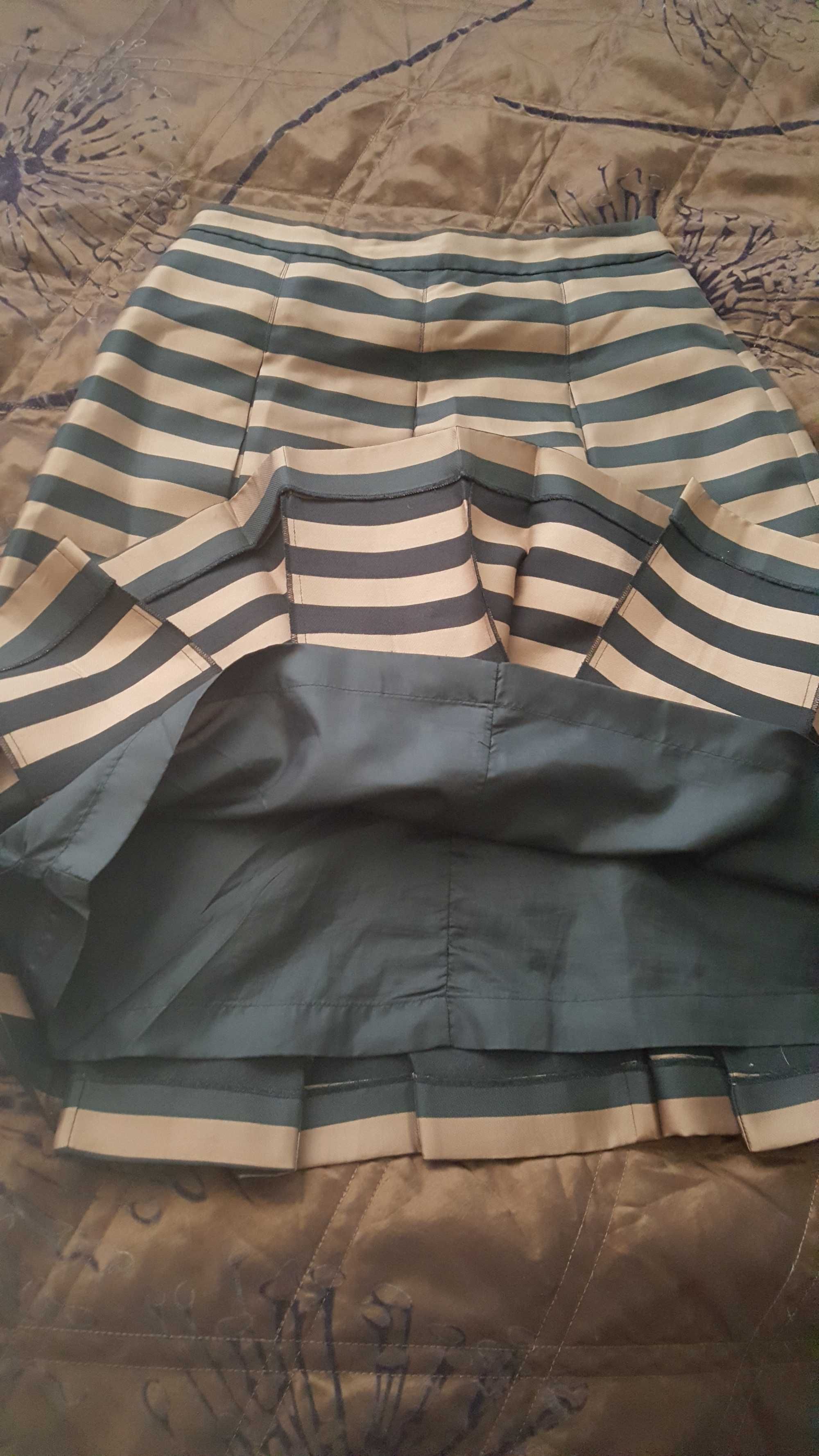 Plisowana elegancka spódnica w brązowo czarne pasy, rozmiar S