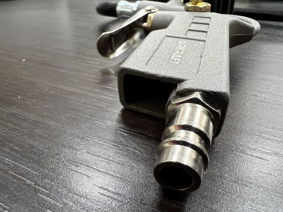 Пистолет для подкачки колес с манометром AIRKRAFT STG-05