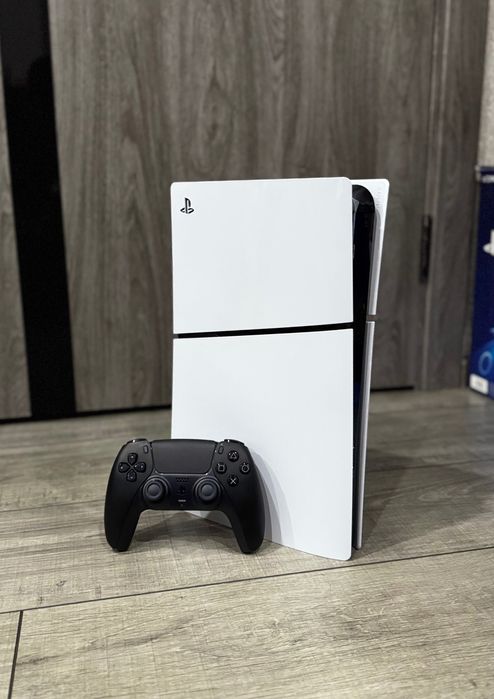 Продам PlayStation 5 slim