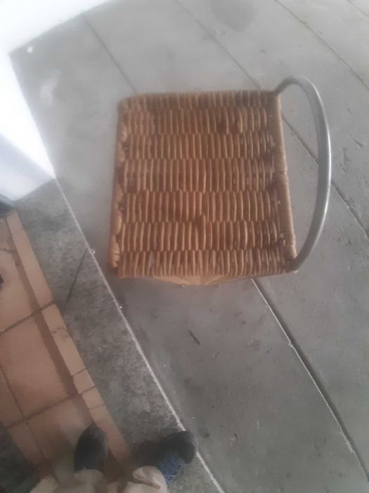 Arquivador de fimes e DVDs em muito bom estado