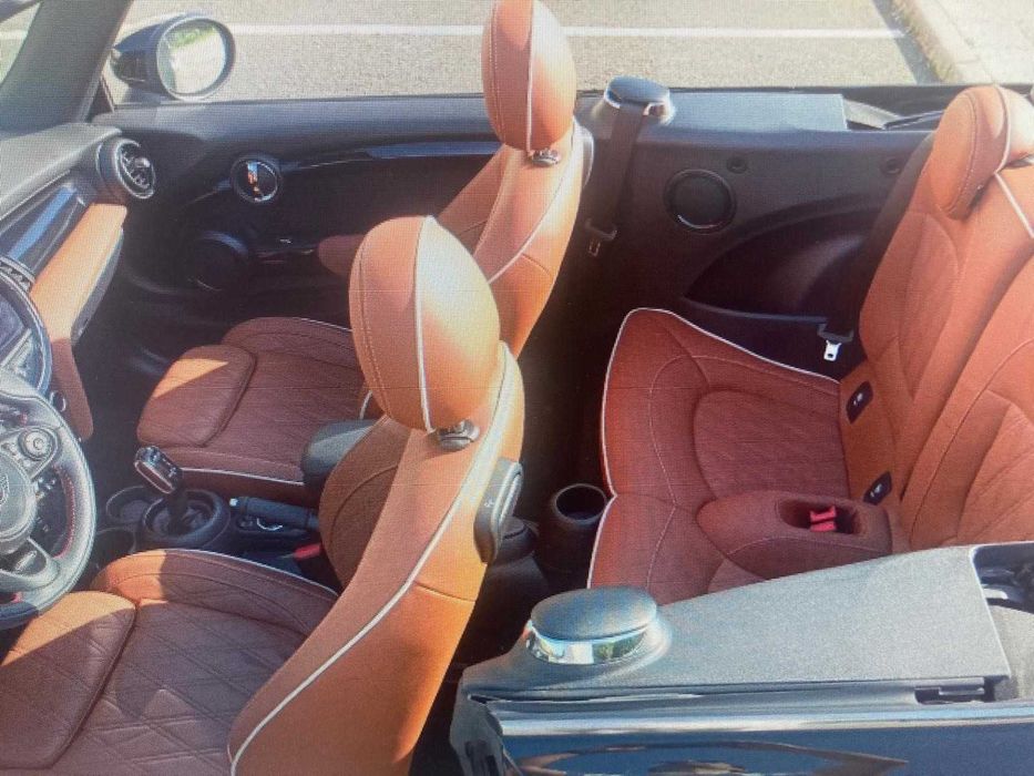 Conjunto de Bancos em Pele Mini F57