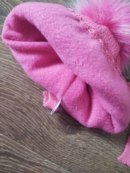 Шапка зимова на дівчинку